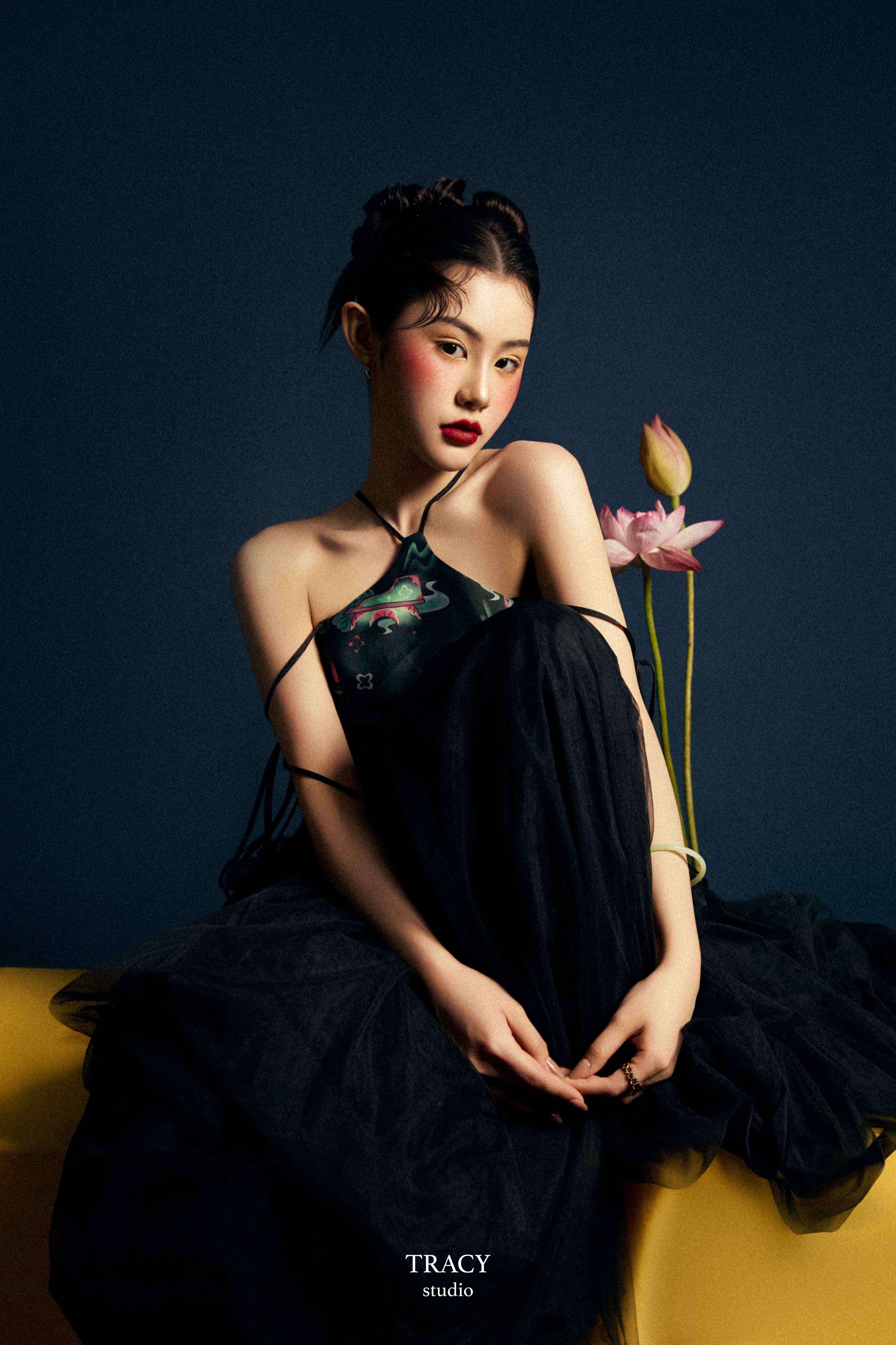 frontend/img/gallery/concept-sen/tracy-studio-chup-sen-phuong-nhi (4).jpg